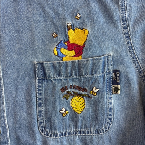 Disney Vtg Pooh “Bee a Friend” Blue Denim Button Down Shirt w/ Embroidery - Picture 4 of 4